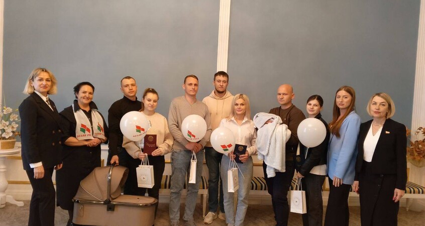 В Пинске в День семьи прошло имянаречение для пяти новорожденных