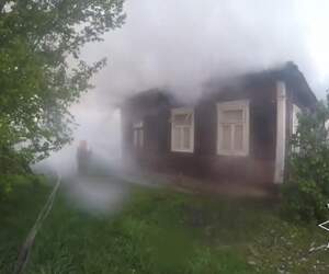 Восемь человек едва не погибли во время пожара в Пинском районе